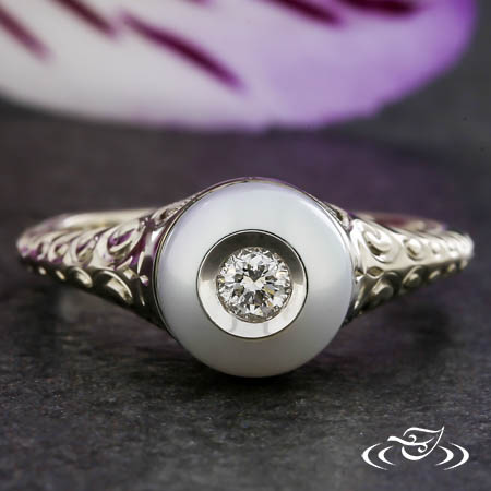 Design your store own pearl ring